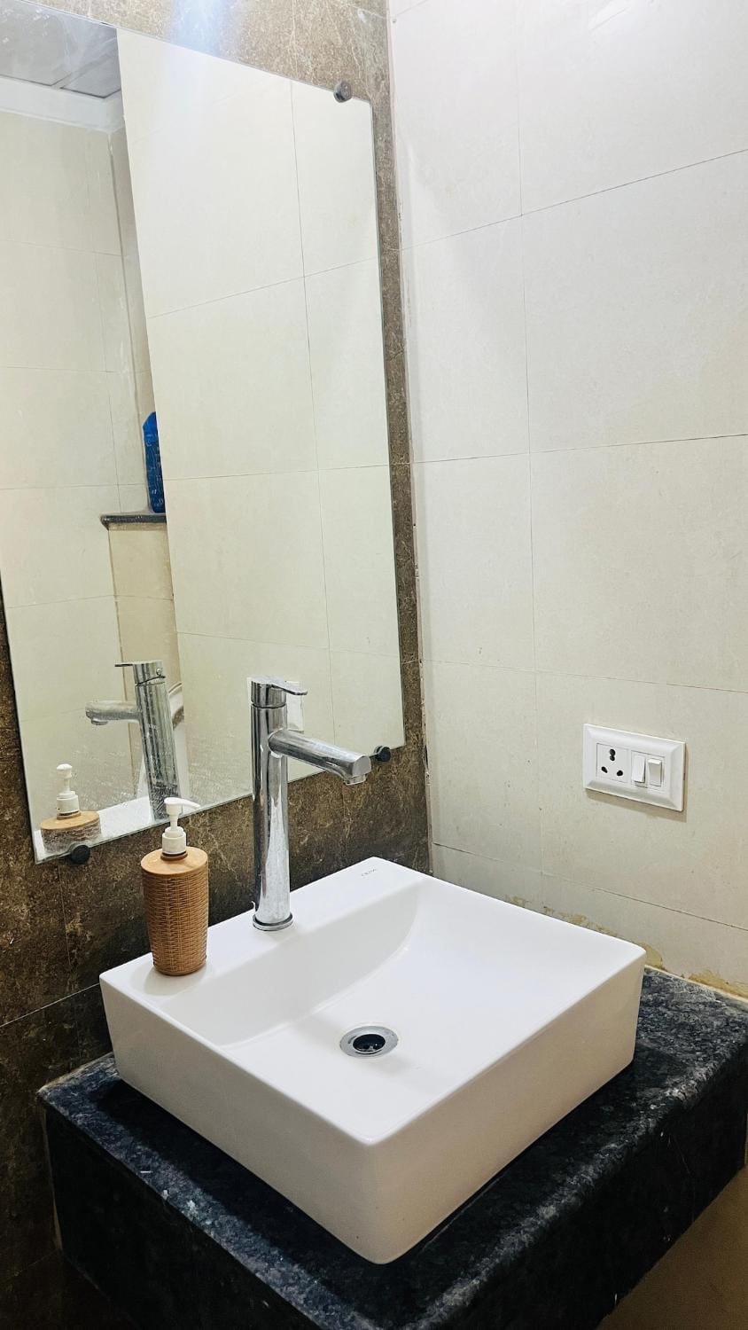 Jsb studio Apartment in Noida