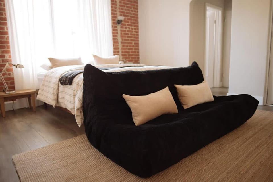 The Brick Studio in Los Feliz Apartment in Los Feliz