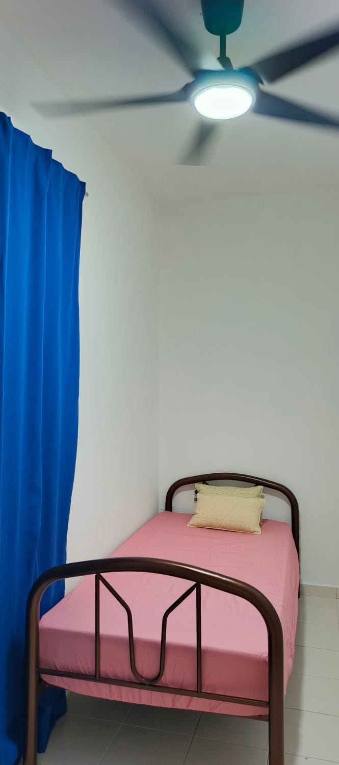 Homestay Villa Kristal By Kirin Kamis Apartment in Johor Bahru