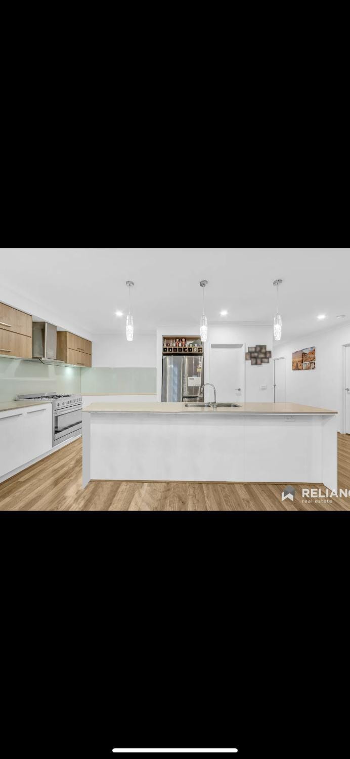 Lavish private room1 Vacation rental in Truganina
