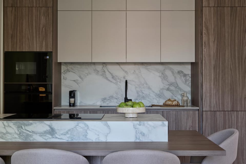 Kitchen or kitchenette, microwave, oven, stove
