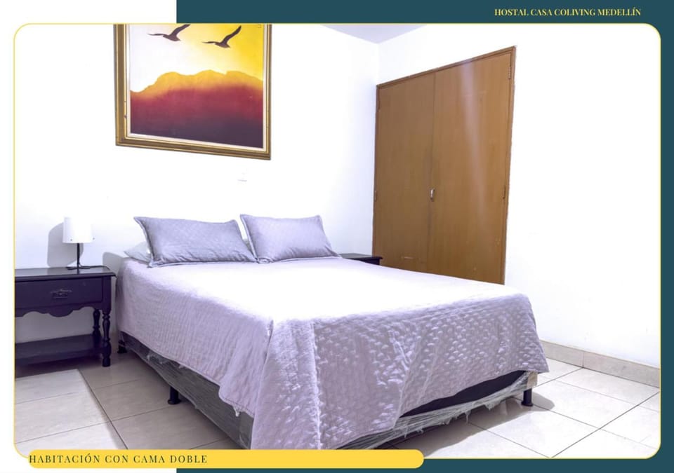 Hostal Casa Coliving Medellin - Laureles Bed and Breakfast in Medellin