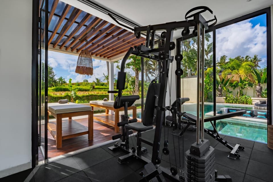 Fitness centre/facilities, Fitness centre/facilities, Pool view, Swimming pool