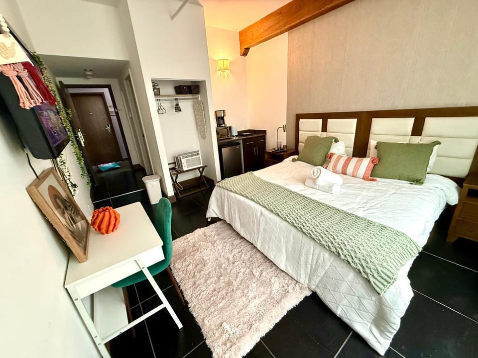 Hotel apartment in heart of downtown Apartment in Montreal