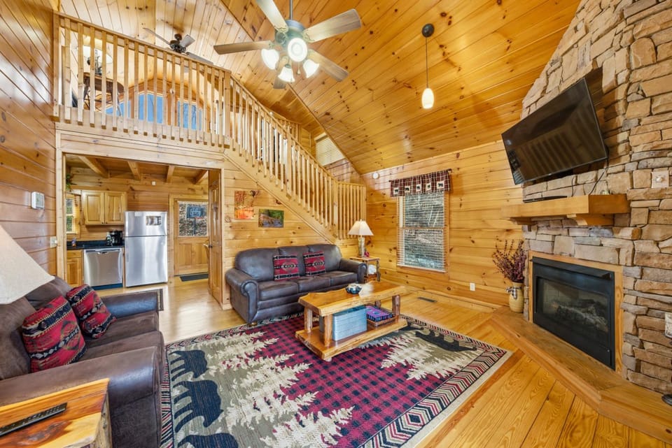 The Toasted Turkey cabin Cabin in Gatlinburg