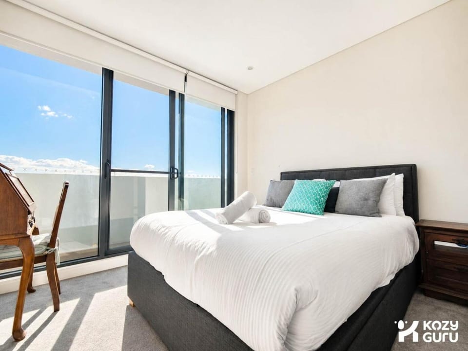 KozyGuru | Gladesville | Modern Urban Retreat Apartment in Gladesville