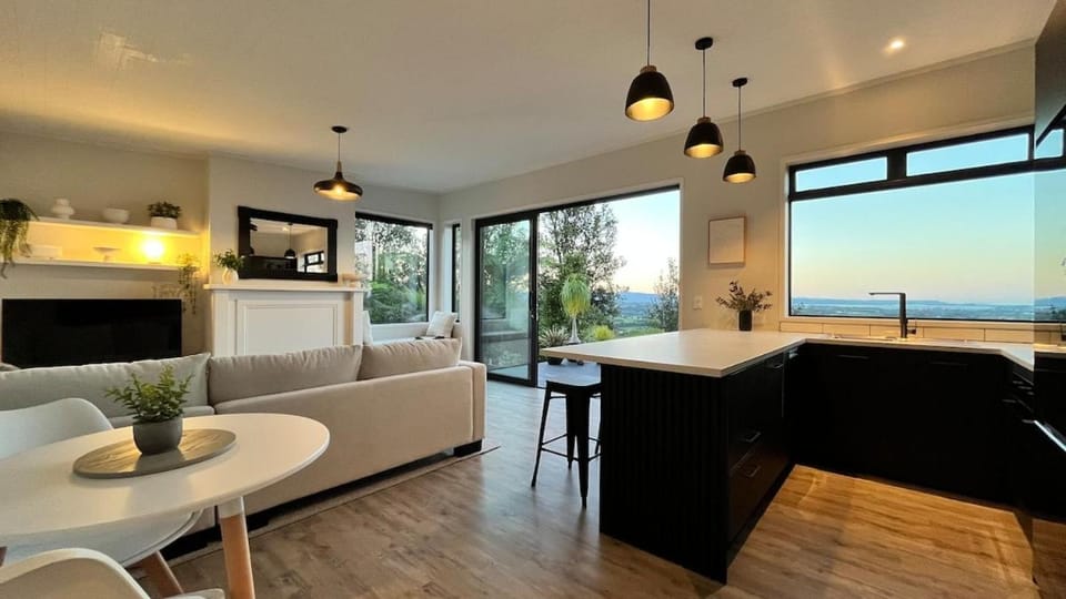 The Lookout - A perfect Romantic Hideaway Villa in Bay Of Plenty