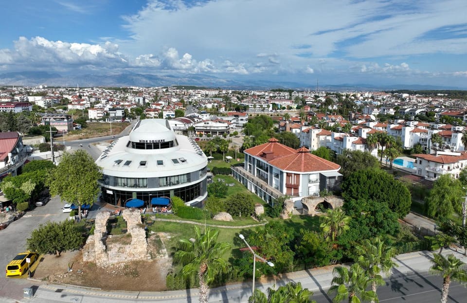 Property building, Nearby landmark, Day, Natural landscape, Bird's eye view, Street view, Location