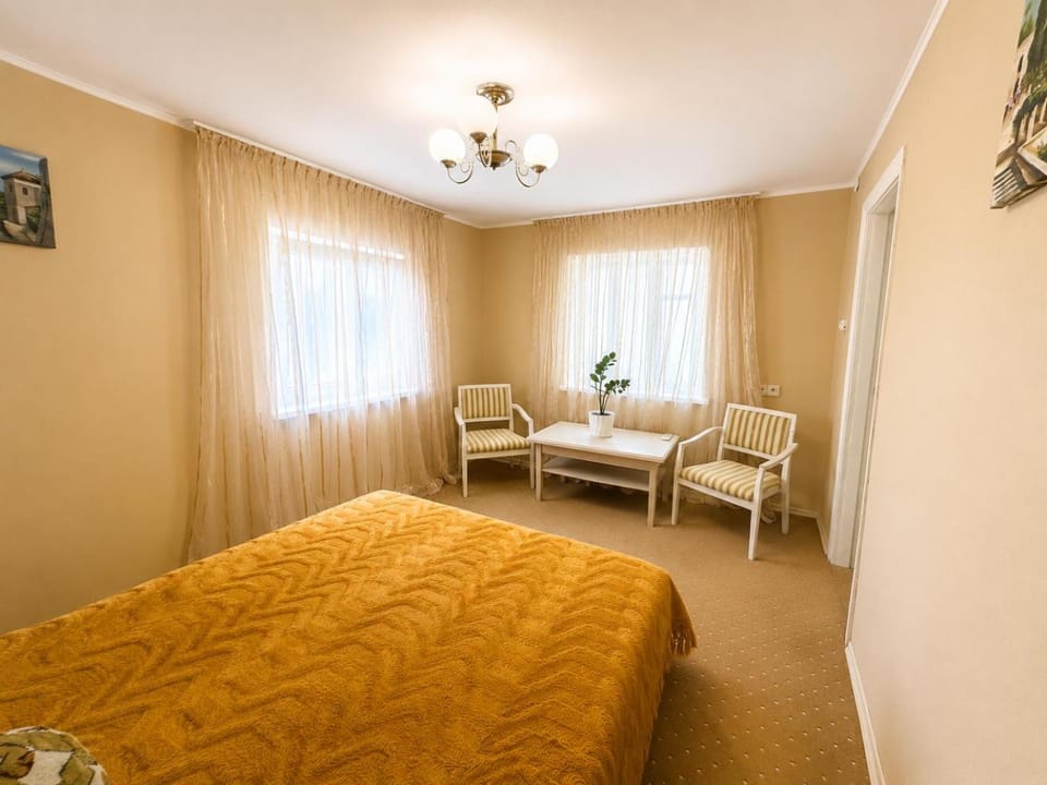 Приморська House in Odessa Oblast