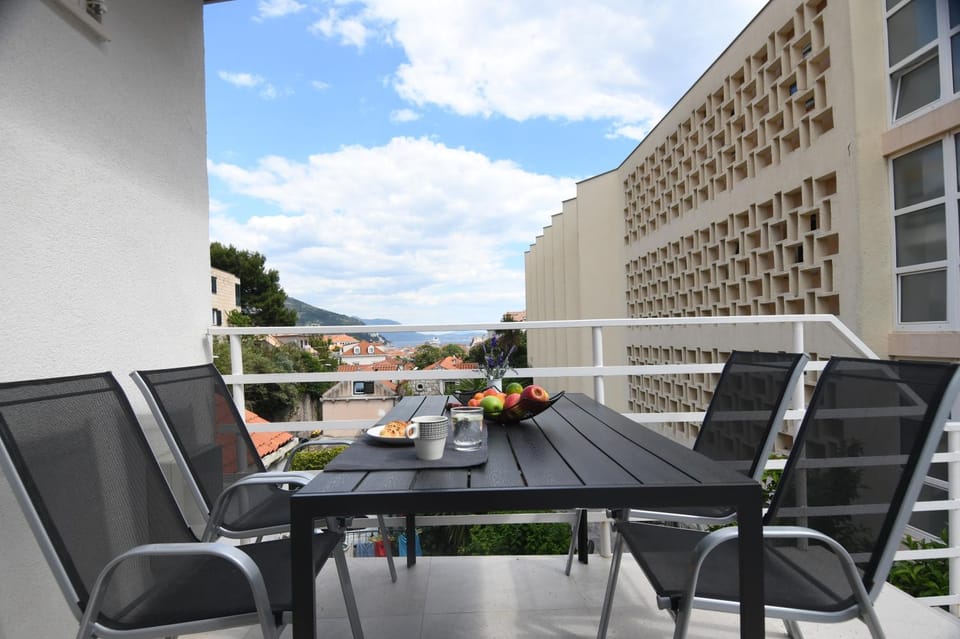 Balcony/Terrace, Seating area, Sea view