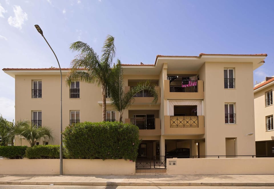 Modern 2BR Apt with Pool & Balcony in Kiti Apartment in Larnaca District
