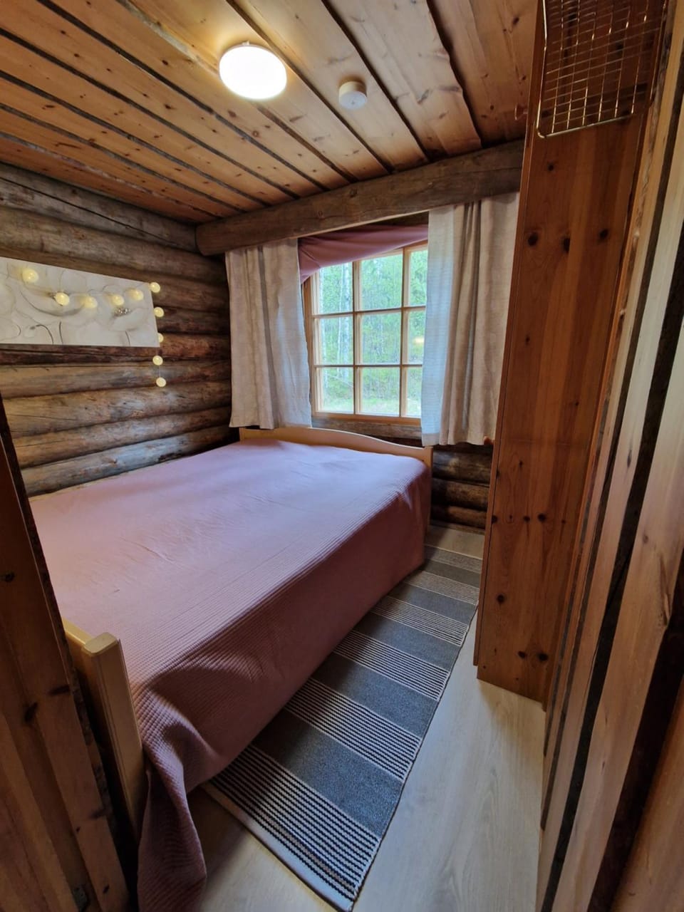 Jänkä 16 Kovalammen rannalla, valaistun ladun vieressä Chalet in Finland