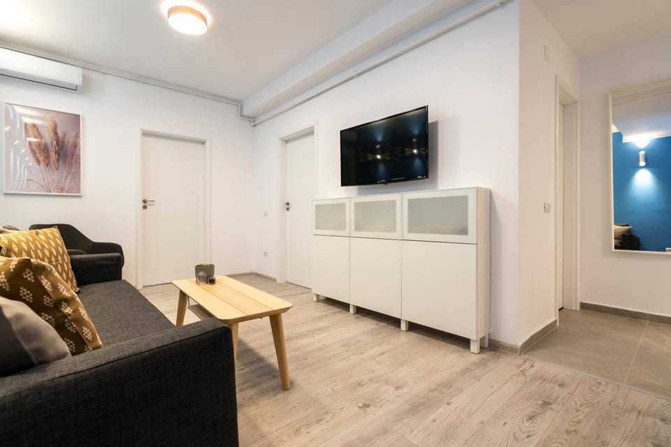 Blue 2Bdr Apartament in Magheru Apartment in Bucharest