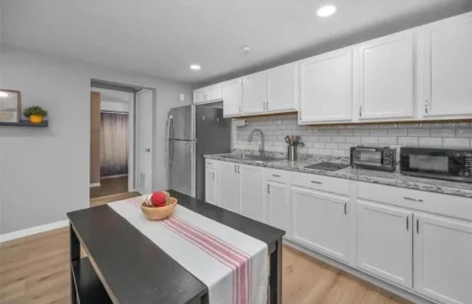 Private Oasis Apartment in Brandon