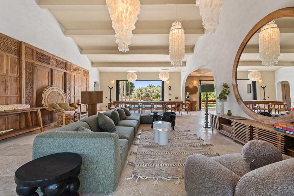 Villa Riva, Gulf of Saint-Tropez 14 people Villa in Cogolin