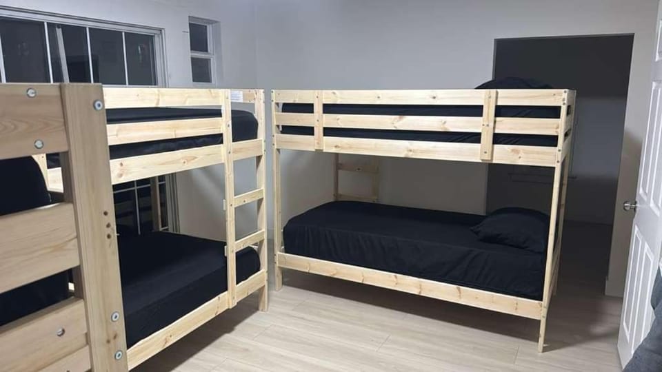 Ktown Vibes Hostel in San Fernando Valley