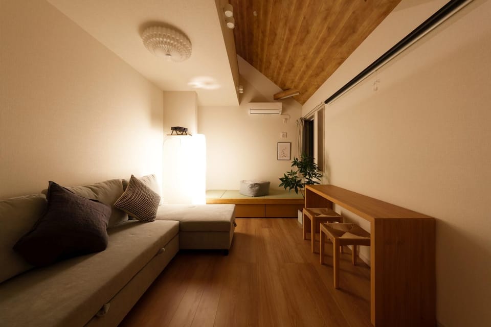 Living room, Seating area, air conditioner