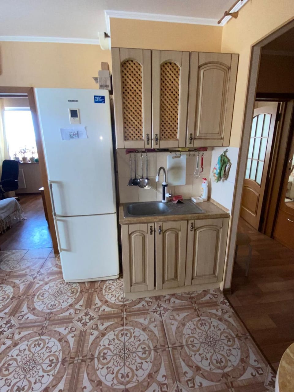 Spacious apartment on Pavlovo Pole metro station Botanical Garden Apartment in Kharkiv
