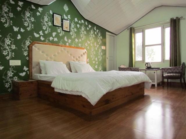 Hill Side Inn Shimla Vacation rental in Himachal Pradesh