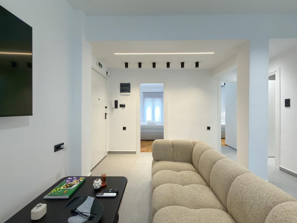 Living room, Photo of the whole room, Seating area