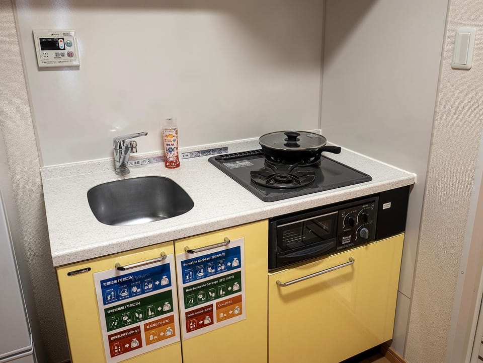 Kitchen or kitchenette