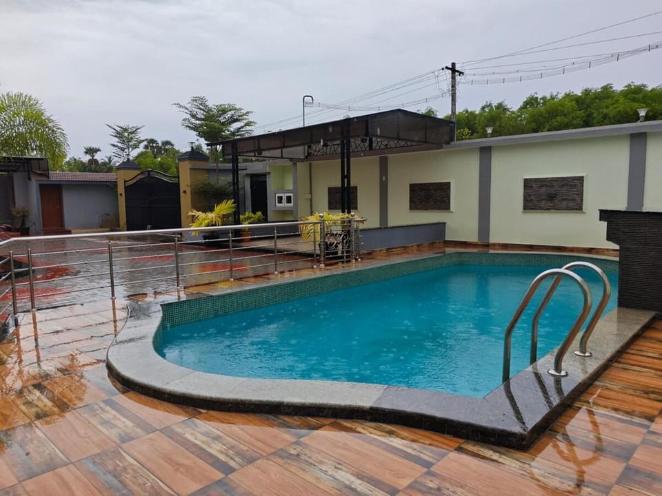 Sky Haven Resort - Private Pool Villa near ECR Villa in Tamil Nadu