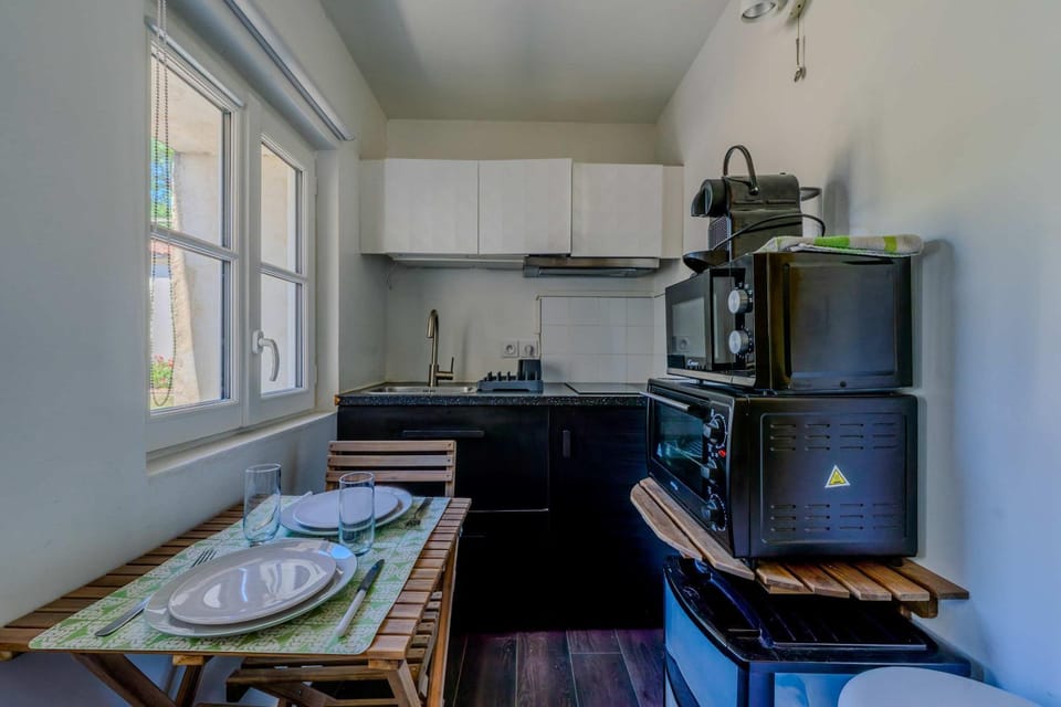 Calm & cosy close to the city center House in La Rochelle