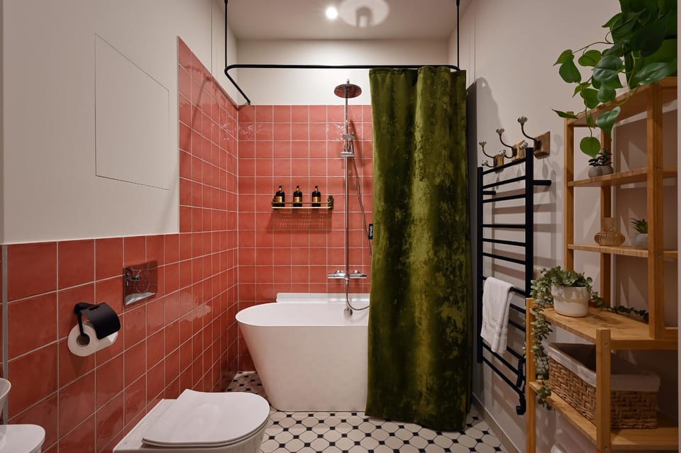 Shower, Toilet, Bathroom, Bath, hair dryier, washing machine