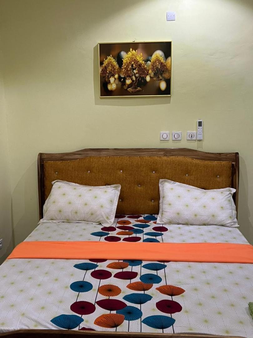 CHAMBREs SALON MEUBLÉ Apartment in Africa