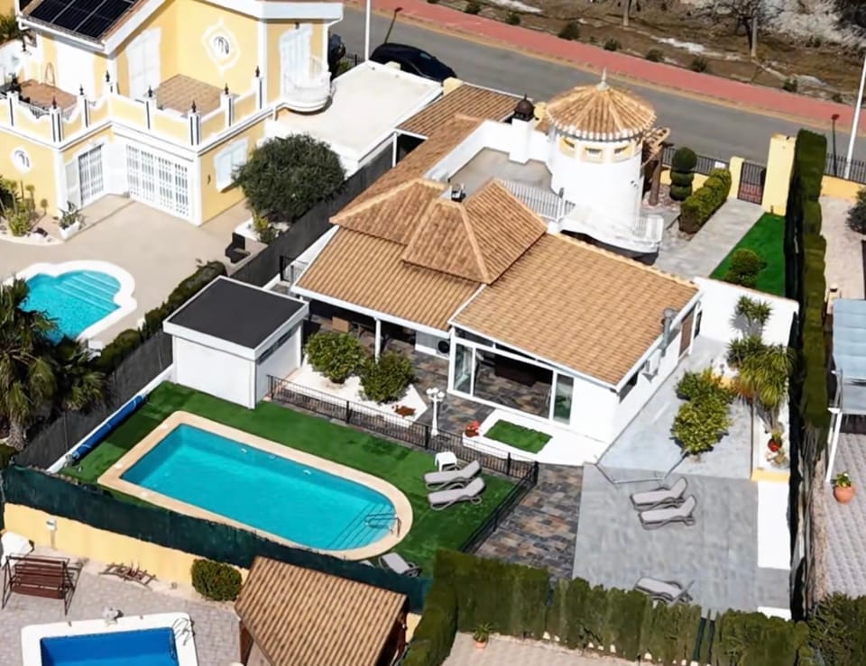 Property building, Swimming pool