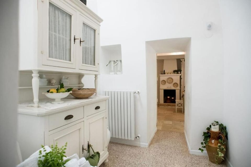 Spectacular trullo, walking distance to Alberobello UNESCO Villa in Province of Taranto