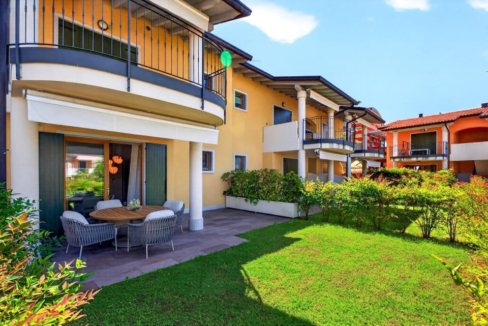 Patio, Garden, Garden view