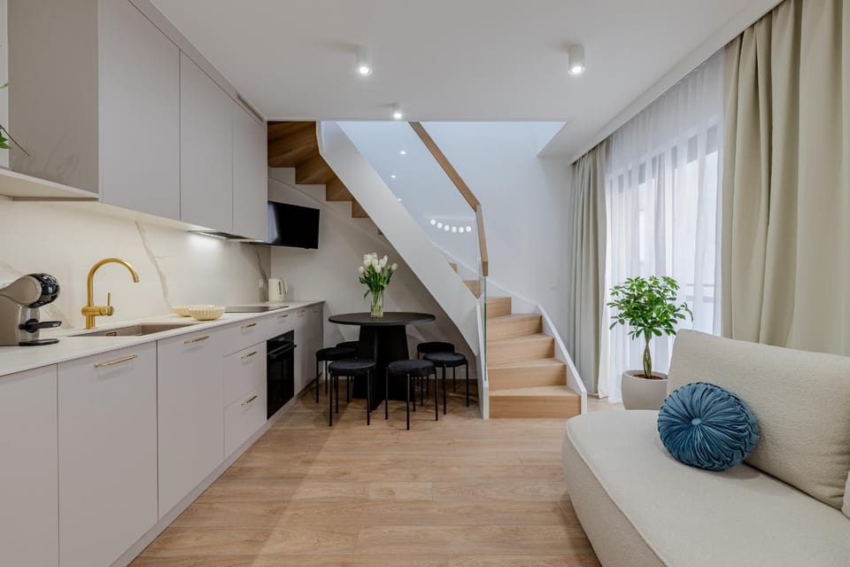 Kitchen or kitchenette, Living room, Dining area