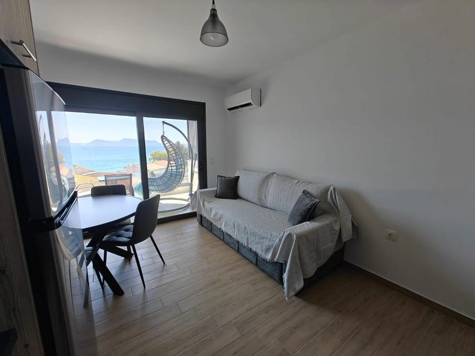 Episkopos Escape Apartment in Peloponnese, Western Greece and the Ionian