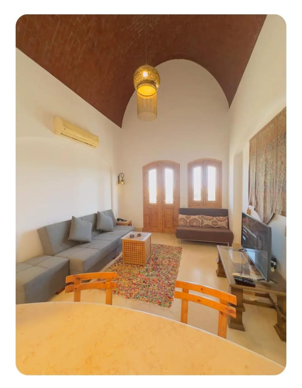 TV and multimedia, Living room, Seating area