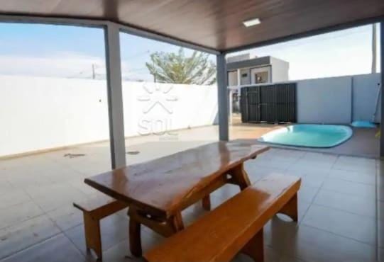 Patio, Dining area