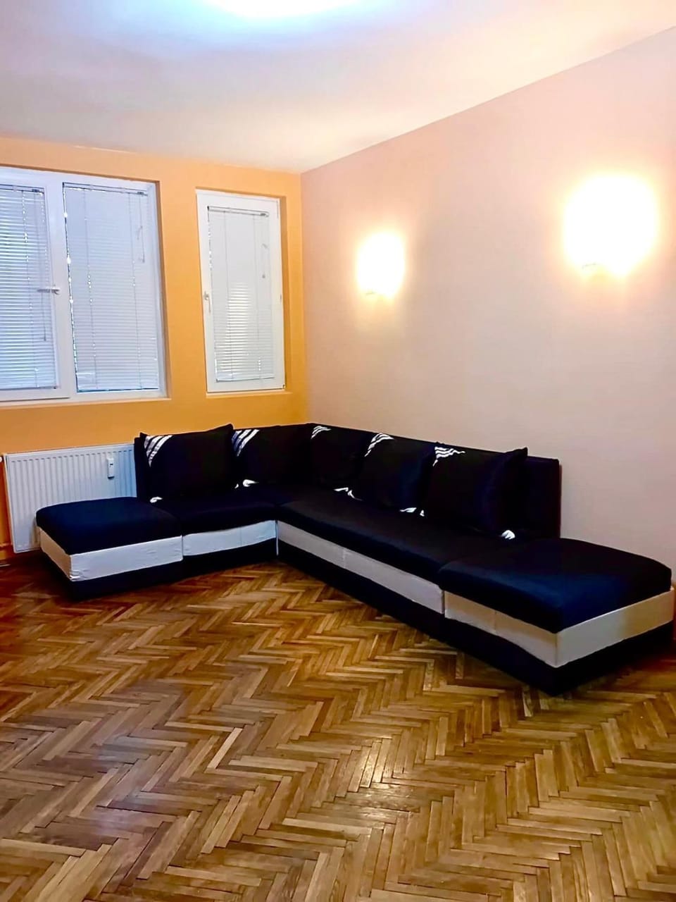 Luxury Jacuzzi Apartment near Arena Nationala and Mega Mall Apartment in Bucharest