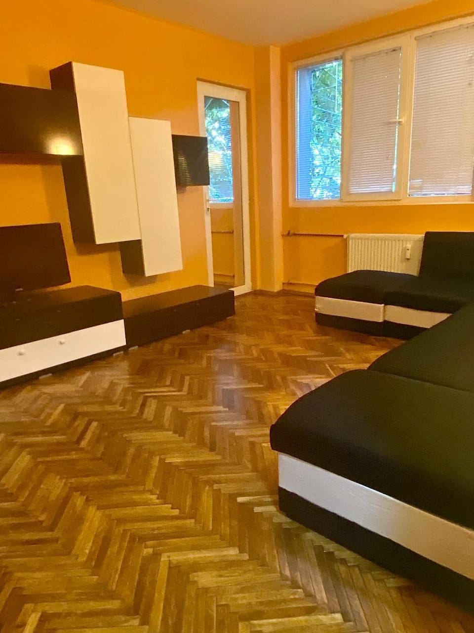 Luxury Jacuzzi Apartment near Arena Nationala and Mega Mall Apartment in Bucharest