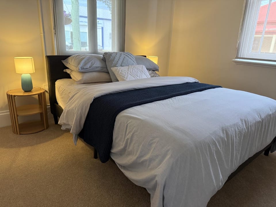 Fitzroy House beautifully appointed CBD home House in Tamworth
