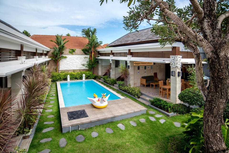 Tropical Retreat-Pool-Mins To Beach-Room 2 Apartment in North Kuta
