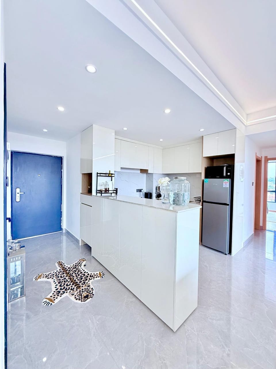 Urban Elegance 2BR Lavington Near Junction mall - Heated Pool, Gym, Fast WiFi Apartment in Nairobi