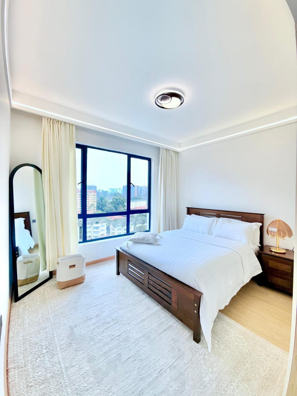 Urban Elegance 2BR Lavington Near Junction mall - Heated Pool, Gym, Fast WiFi Apartment in Nairobi