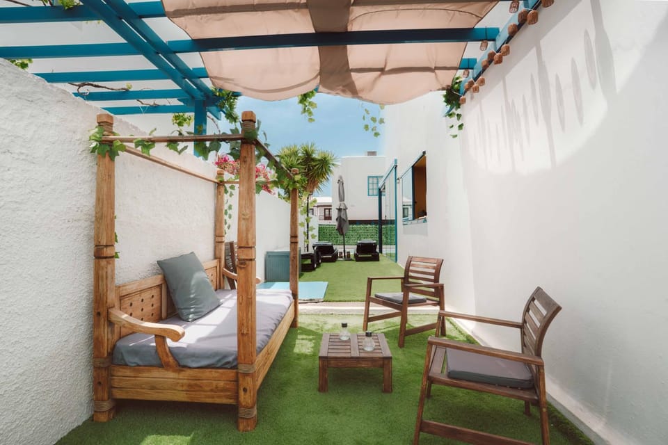 Patio, Garden, Balcony/Terrace, Seating area, Garden view