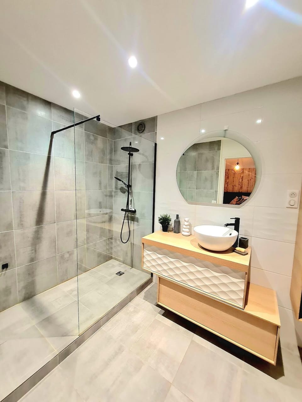 Bel appartement rénové Apartment in Auvergne-Rhône-Alpes