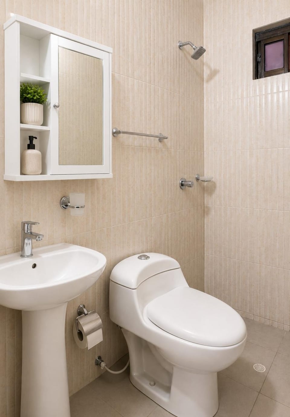 Shower, Toilet, Bathroom, towels
