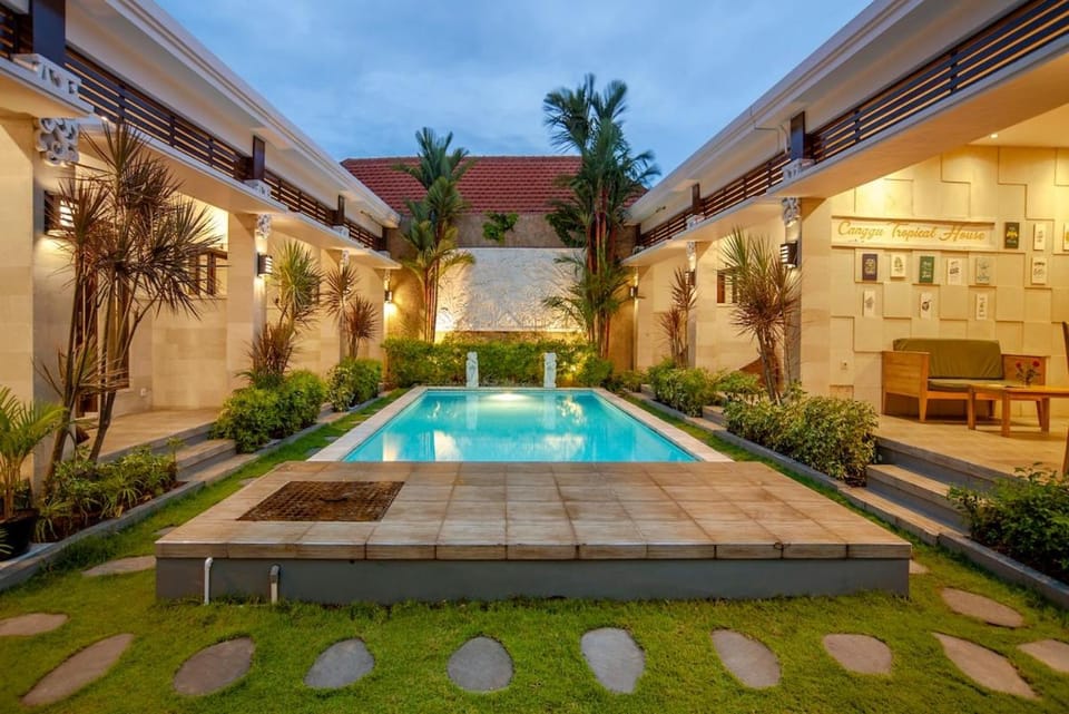 Tropical Retreat - Pool - Mins To Beach - Room 5 Apartment in North Kuta