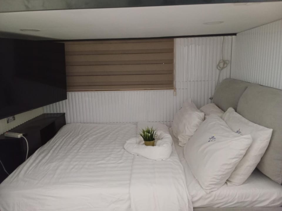 Urban Deca Edsa Shaw Condo Apartment hotel in Mandaluyong