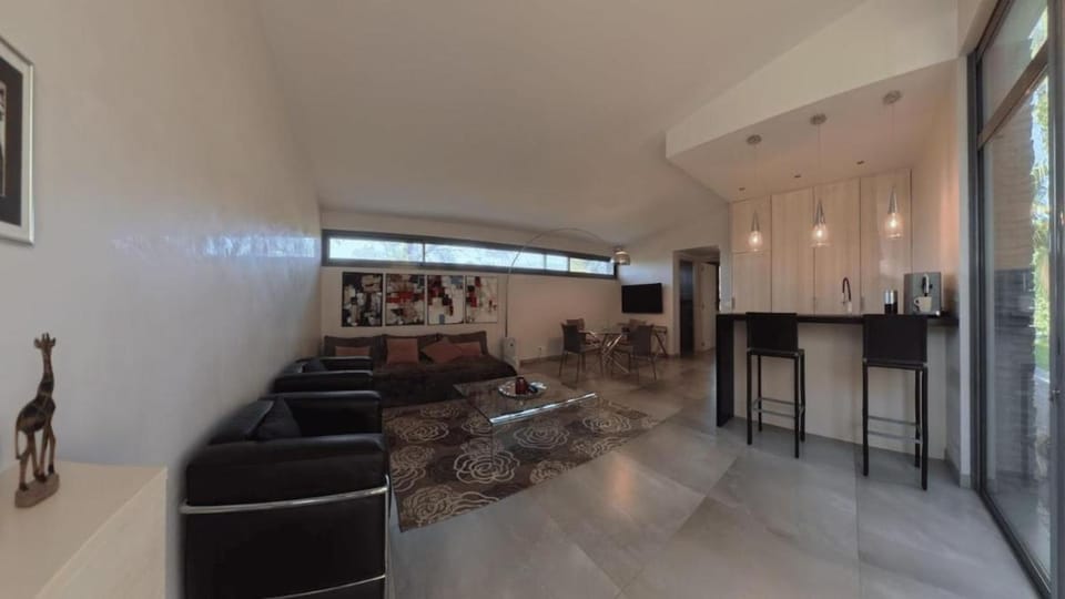 maison indépendante dans propriété sécurisée House in French Riviera