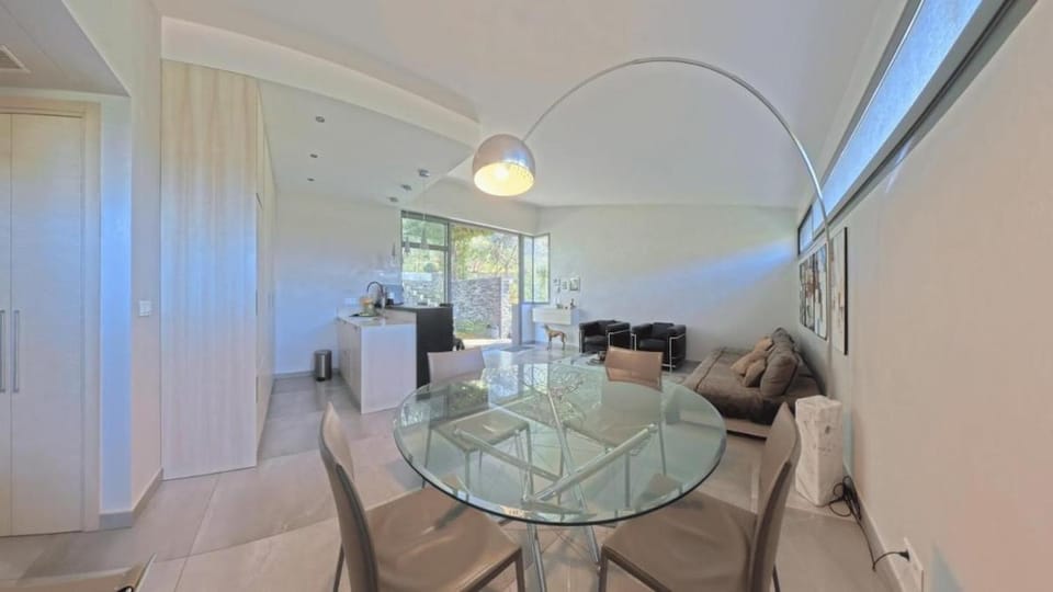 maison indépendante dans propriété sécurisée House in French Riviera