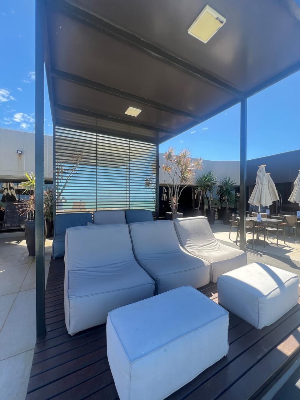 Solarium, Swimming pool